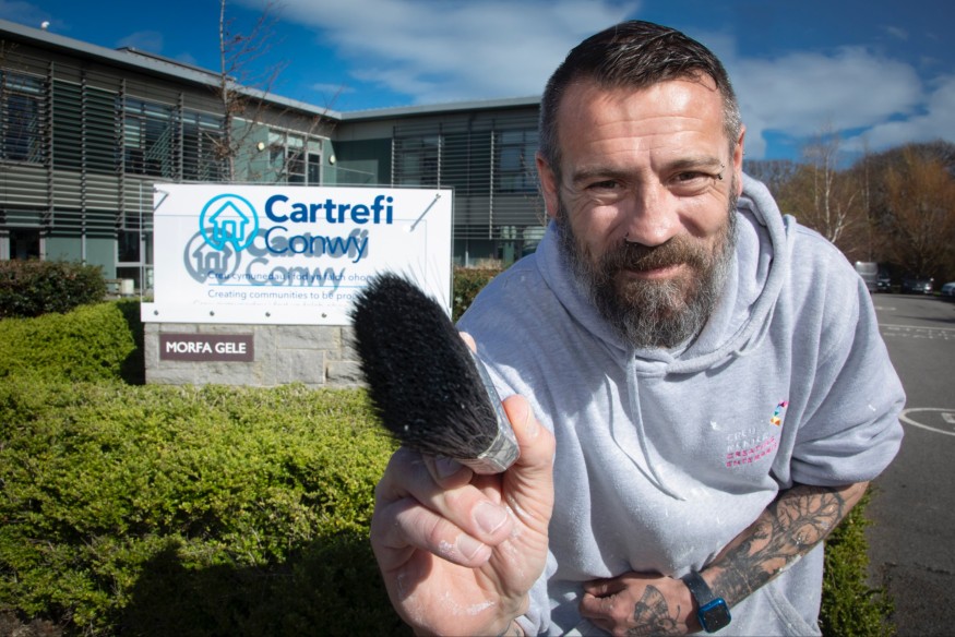 Housing association pioneers by employing its own tenants