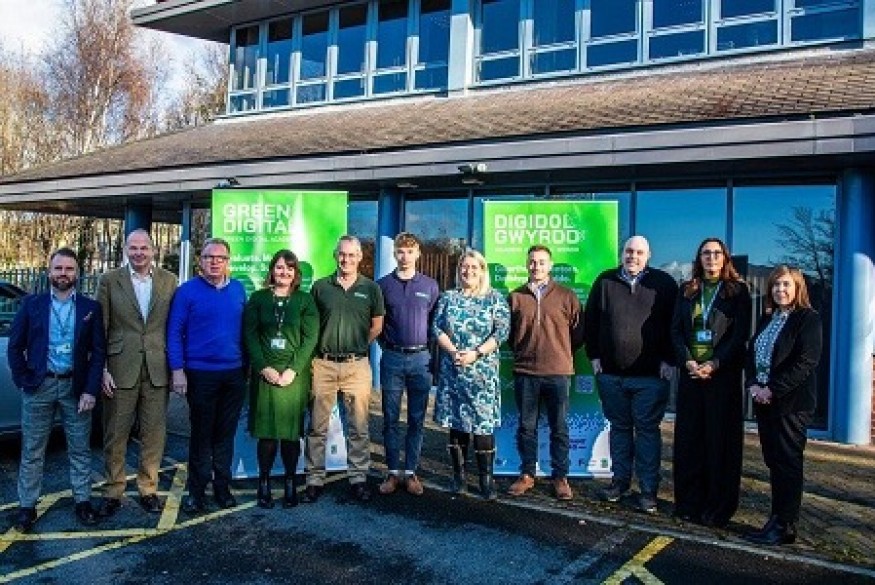 Join local businesses in a £1.4 million net zero programme