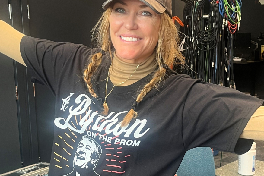 Statue of Python Terry Jones on the Prom takes big step closer