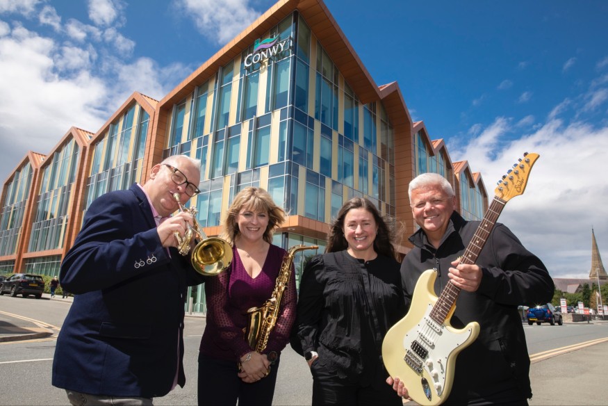 Music cooperative recruits tutors for “excellent” new service